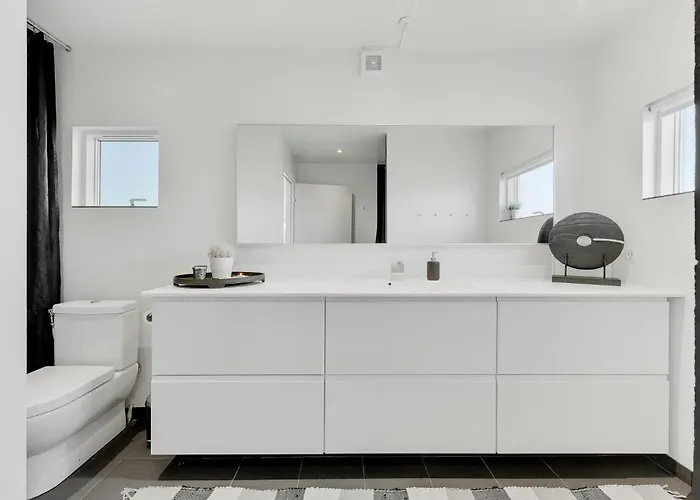 3 Bedroom Stunning In Broager
